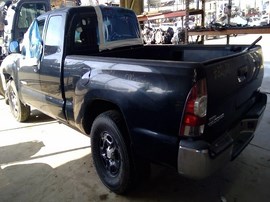 2009 TOYOTA TACOMA, BLACK, EXTD CAB, 2.7L, MT, 2WD.  Z26281